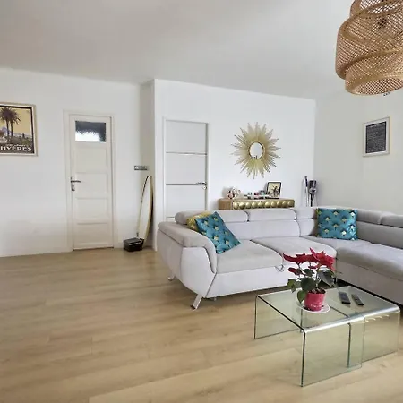 Chez Clement - De - Climatise Avec Terrasse Pour 6 Апартаменты *